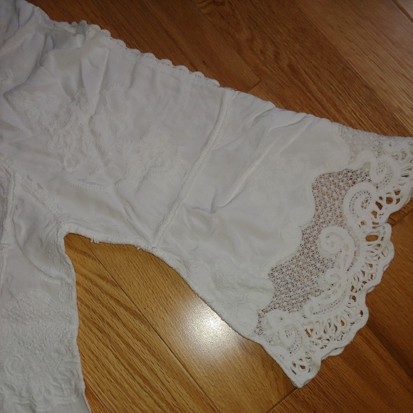 COPY - NWT Democracy Boho White Crochet, Trim ¾ Split -Sleeve Top – Size L - Picture 4 of 10